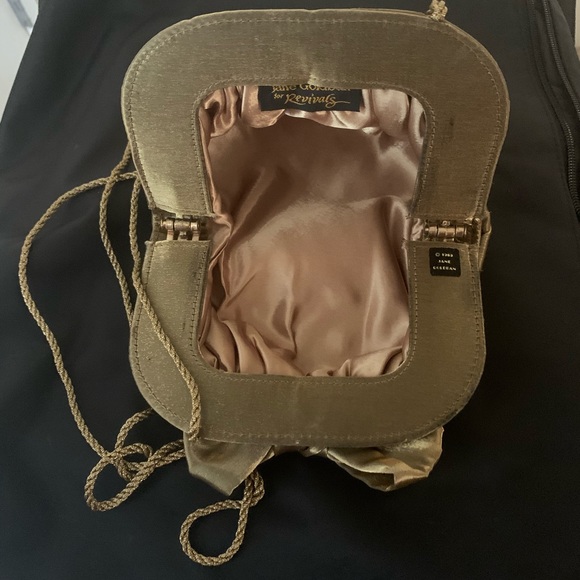 Evening bag. - Picture 3 of 8